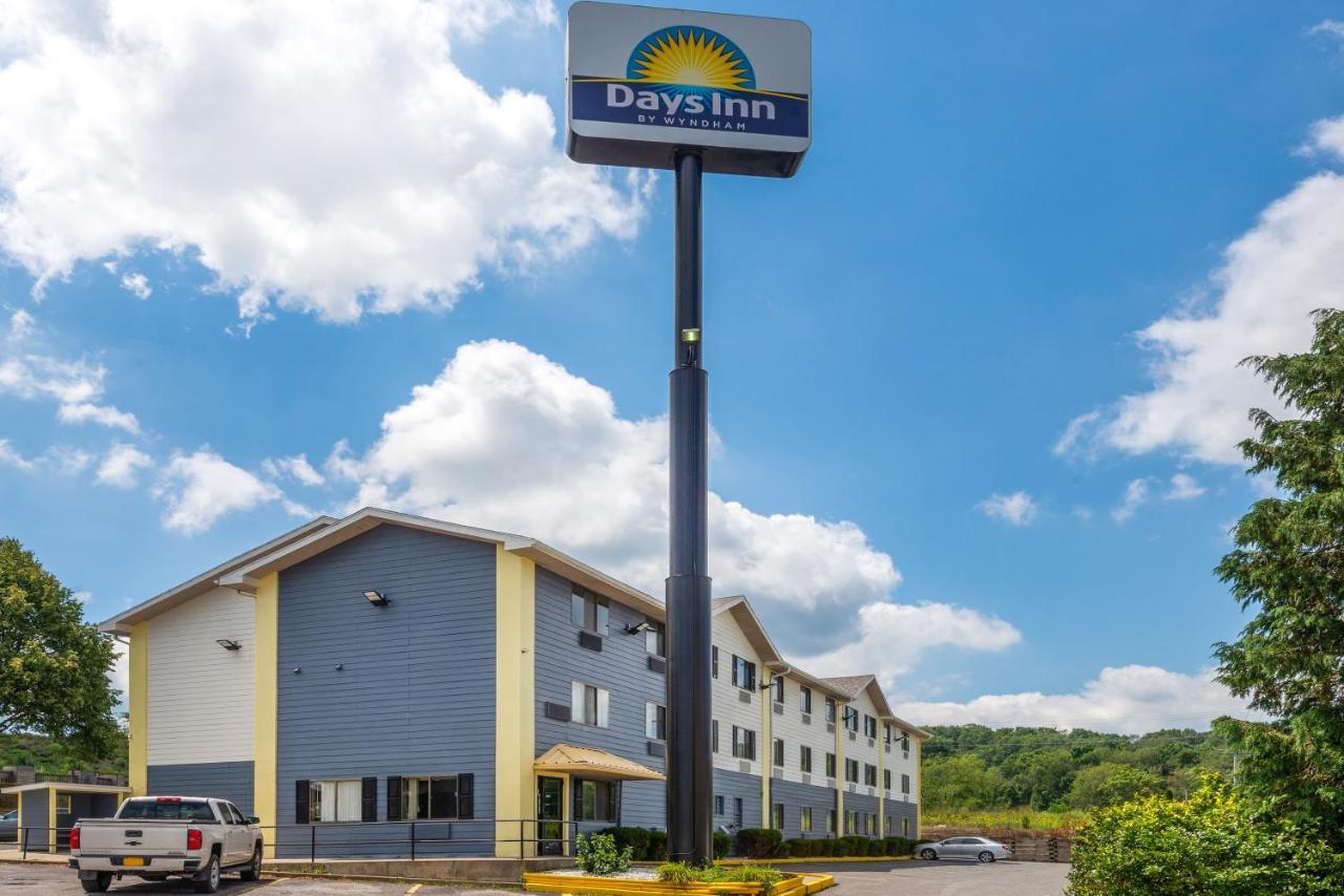 Days Inn By Wyndham Somerset Pa I-70 I-76 Bagian luar foto