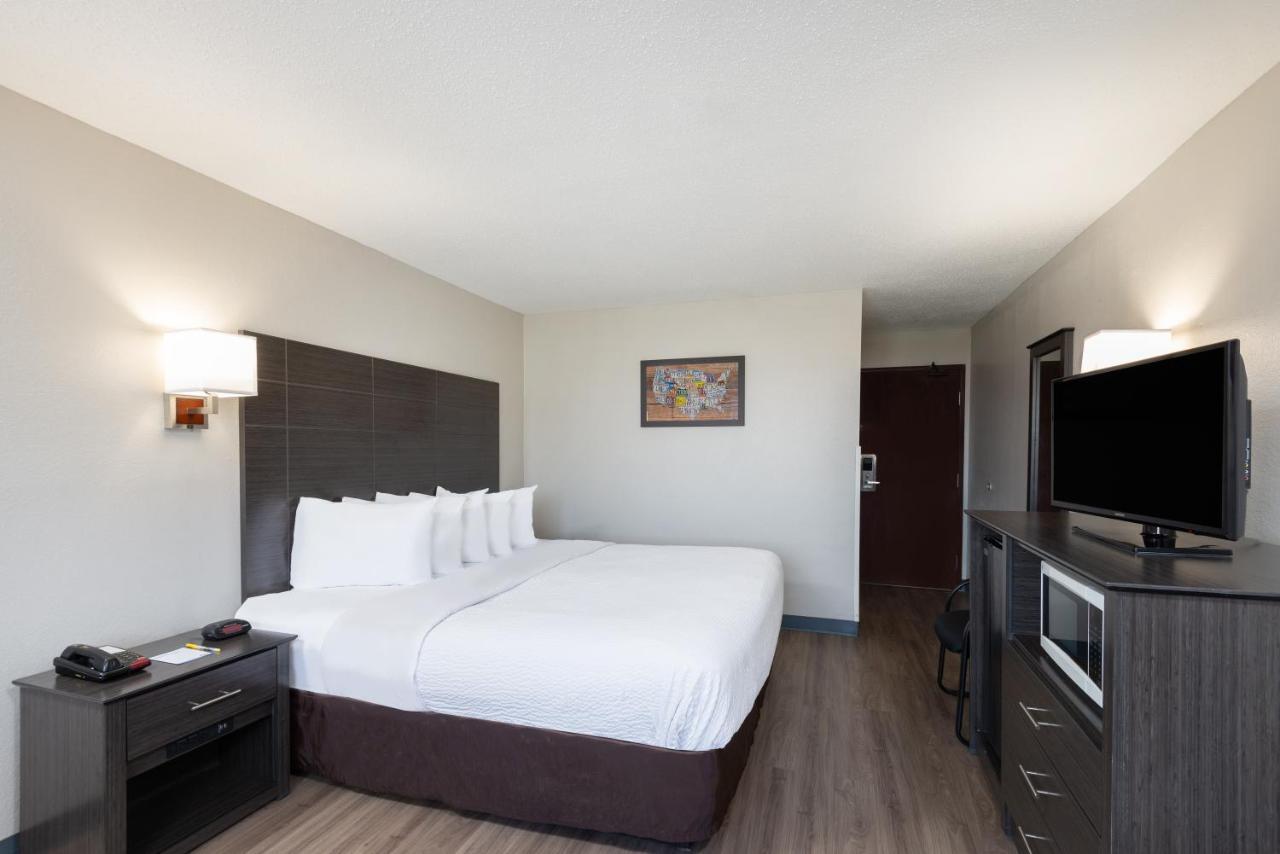 Days Inn By Wyndham Somerset Pa I-70 I-76 Bagian luar foto